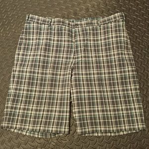 Slazenger Mens Sports Blue shorts Size 42 waist, 100% Polyester.